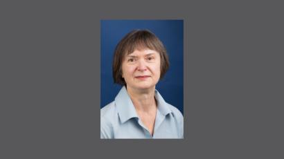 Četrto Toporišičevo priznanje bo prejela Marta Pirnat Greenberg, zaslužna predavateljica na Oddelku za slovanske, germanistične in evrazijske študije na Univerzi v Kansasu, Lawrence, Združene države Amerike.