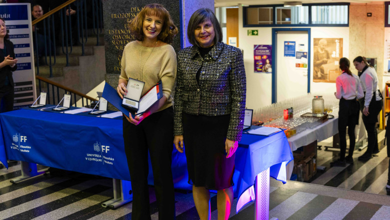Prof. dr. Katja Vintar Mally z dekanjo